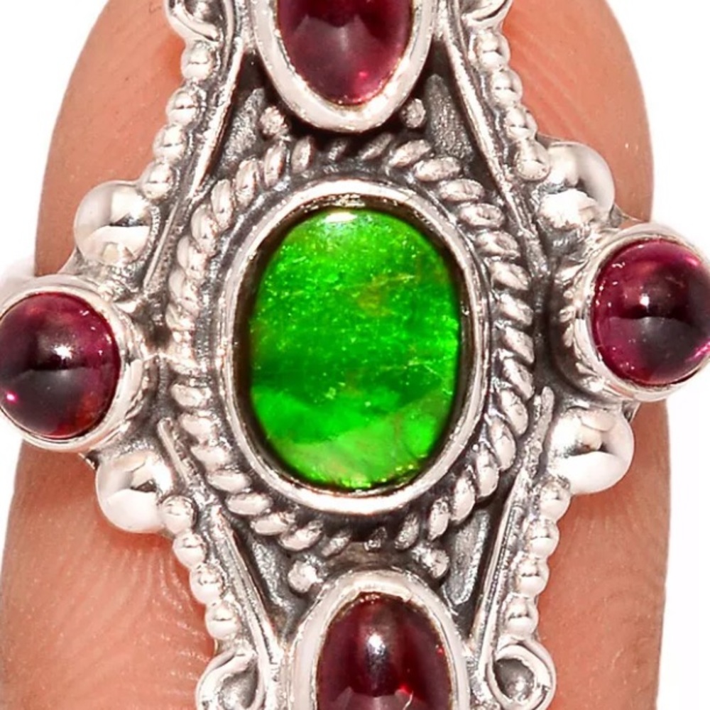 Genuine Ammolite and Garnet silver ring 6.5 - Picture 2 of 2